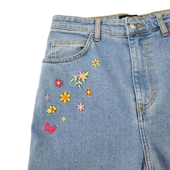 NEW Minga London High Rise Crop Flare Embroidered Flowers Light Wash Denim 2/26 - Picture 7 of 13